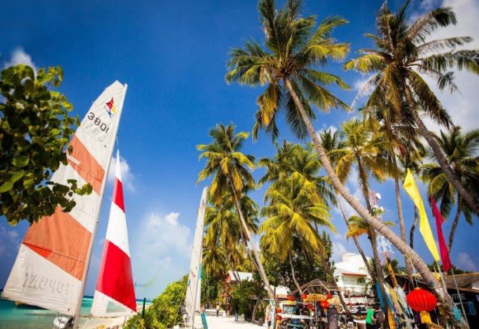 Triton Beach Hotel & Spa